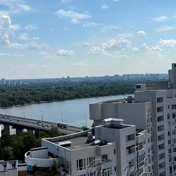 Оболонська набережна вул., 1, к1