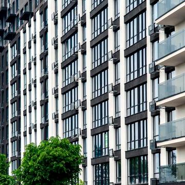 Романа Левицького вул., 4