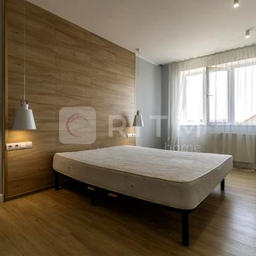 Гетьмана Петра Дорошенка вул., 22б