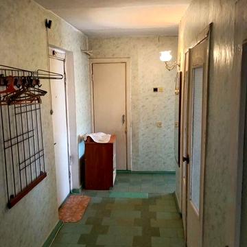 Продаю простору 2 кімнатну квартиру на 17 кварталі,червона лінія ЖК Уют