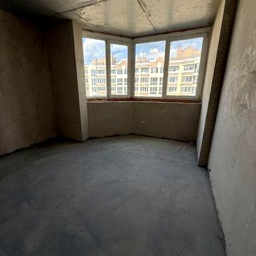 2к квартира в зданому будинку! Можна заходити на ремонт. 10хв до Києва