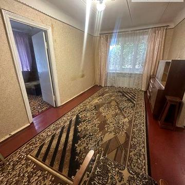 Продам 2 к червона лінія