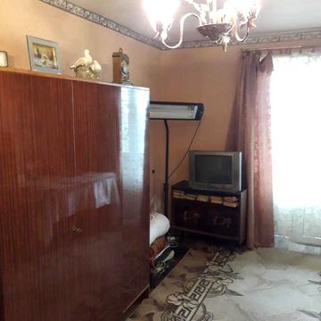 Будівельників вул., 12