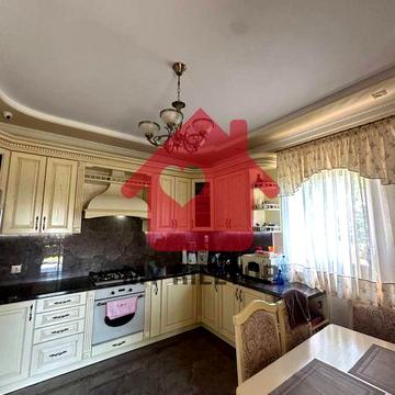 Продаж шикарного будинку в м-н Садовий