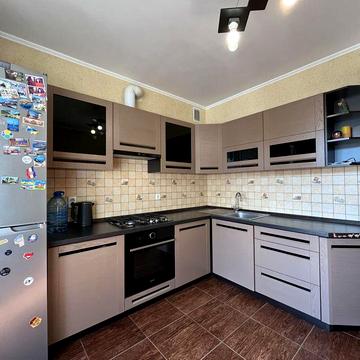 Продаж 2к квартири 61,7 м2 Поділля