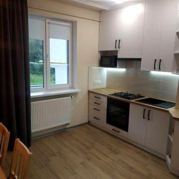 Оренда 2 кімнатної квартири в  новобудові, вул Демнянська