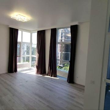 Новаторів вул., 1а