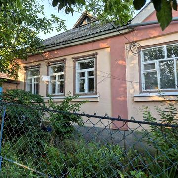 Будинок для двох по 8-го Березня