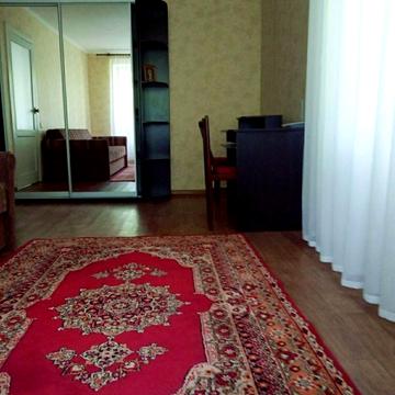 Академіка Філатова вул., 50