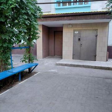 Продаж 2х кім кв Космос 3/9