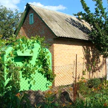 Дачний будинок у Петрівці
