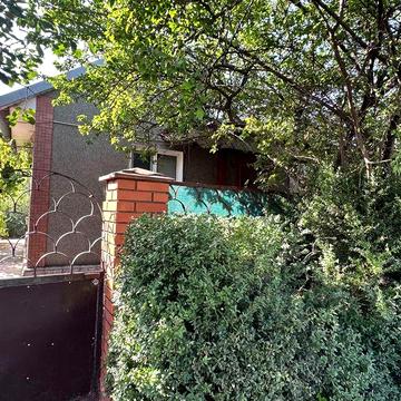 Будинок Весела дача карачуни