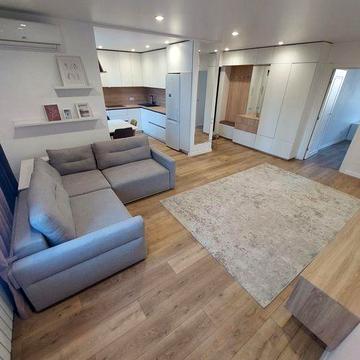 Центр/ Квартира з меблями та технікою!