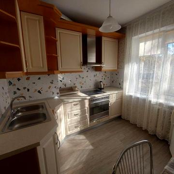 Сдам 2ком Вильямса 75/ Сильпо. Длительно или помесячно.