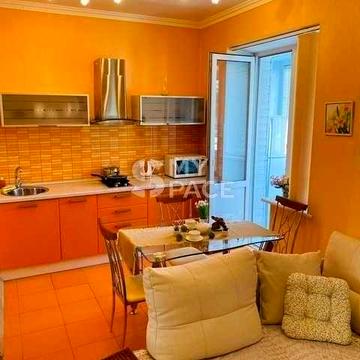 2-кімнатна квартира в самому серці Києва, вул. Прорізна, 10