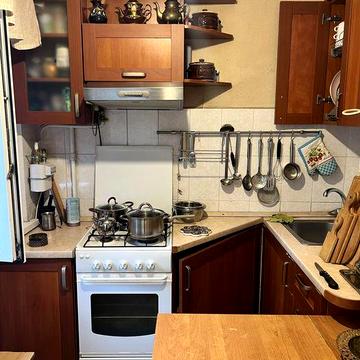 1-кім. Дегтярівська,58 м.Шулявська-20хв пішки