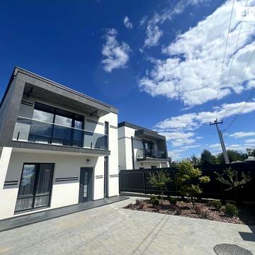 Продаж 4к Дім Центральна вулиця