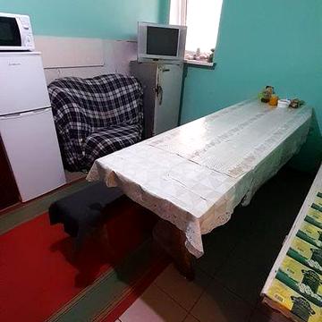 Здається для бригади частина будинку.Р-н Прокуратури.Бровари.