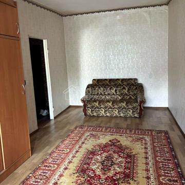 Катаєва вул., 11