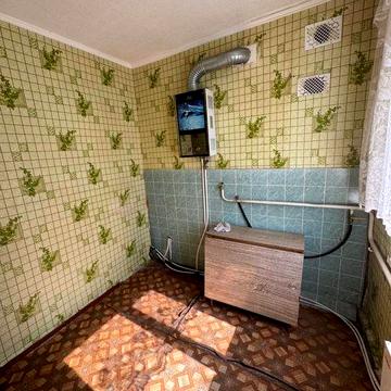 Продається 3-х кімнатна квартира в смт Варва з індивілуальним опалення
