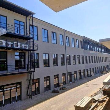 Продам в центрі квартиру новобуд -1100$