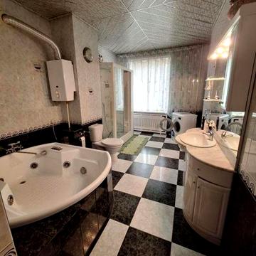 Срочно продам 3к кв Днепр Центр