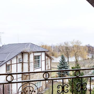 Лугова вул.