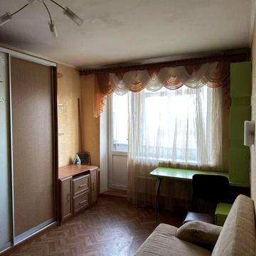 Однокімнатна квартира на Героїв України