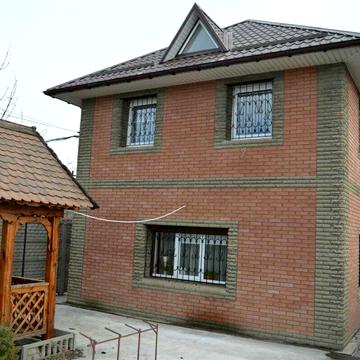 Продам 2 дома на одном участке по цене одного