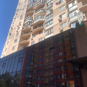 Олексія Вадатурського вул. (Маршала Малиновського), 16б