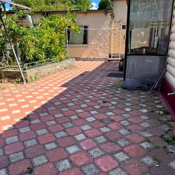 Оренда будинку в центрі міста