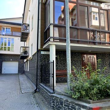 Продаж 3к Квартира Лемківська вулиця