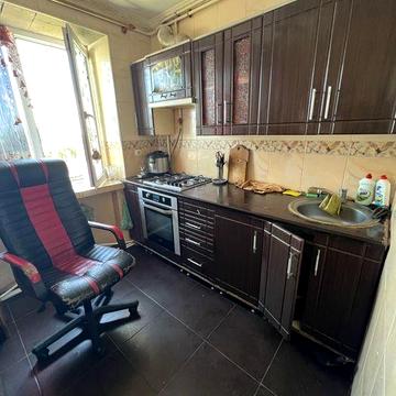 Продаю 2 кім Одеська 137