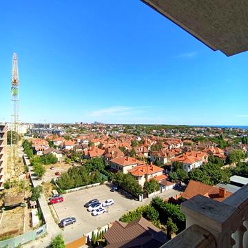 Дрезденська вул., 13