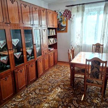 Продаж бужинку житлового