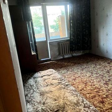 Двокімнатна по вул. Рейгана,6