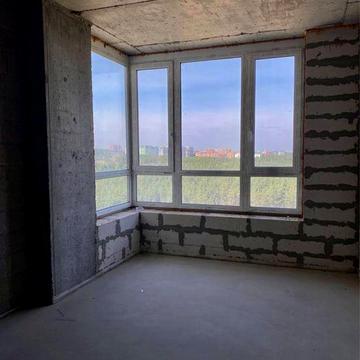 Простора 3к квартира 86 м², кухня 20 м²