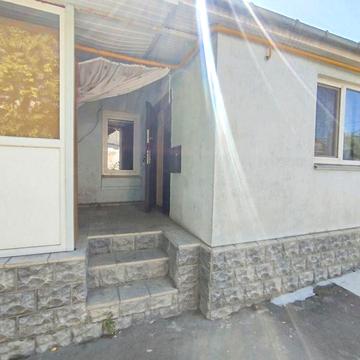 Продається частина будинку 45м² Центр.