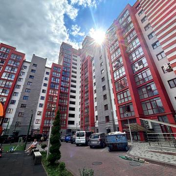 Європейська вул., 1