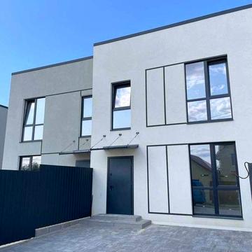 Продаж таунхаусу біля Києва! Газ є! Повністю готовий під ремонт.