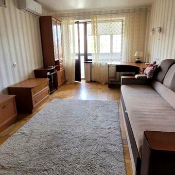 Чоколівський бульв., 6
