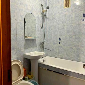 Здам 1 кім. квартиру в центрі за 7000 грн