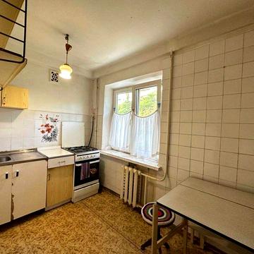 Продаж 3к квартира 20хвилин метро Вокзальна вул. Кавказька 11