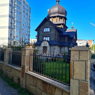 Білогірська вул., 1