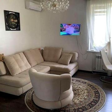 Продам 2-комн квартиру в районе Лиственный пер.