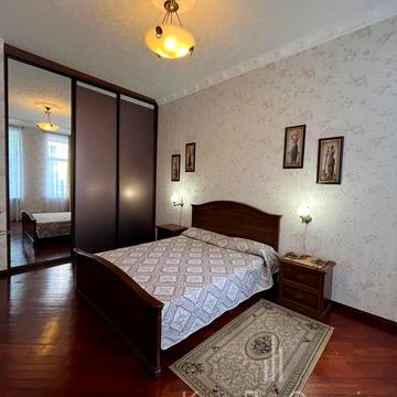 Олеся Гончара вул., 15/3