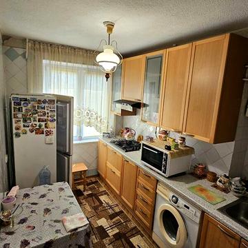 Продаж 2к Квартира Космонавтів вулиця