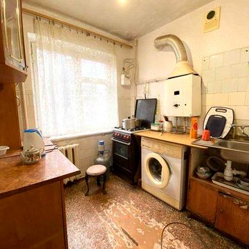 Продаж 3-кімнатної квартири вул. Г.Кондратьєва ( біля Кошику)