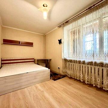 Оренда 2 кімнатної квартири вул Зарічанська!