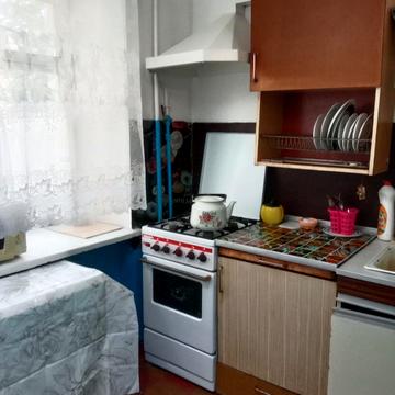 Василя Кучера вул., 10